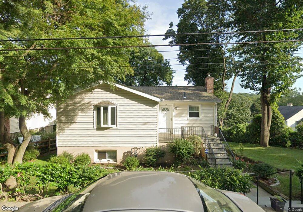 12 Leroy Place unit First floor, Yonkers, NY 10705 - photo 1