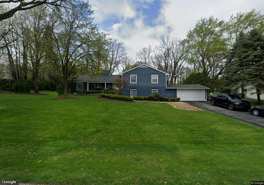 1065 Top View Rd, Bloomfield Hills, MI 48304 - photo 1