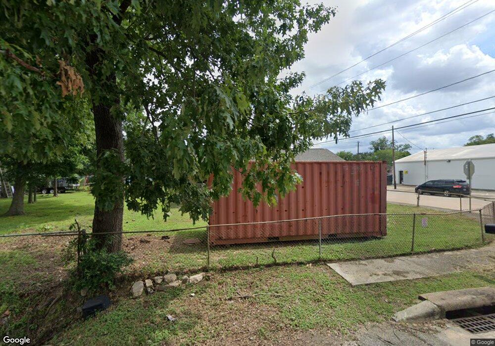 4843 Golden Forest Dr, Houston, TX 77091 - photo 1