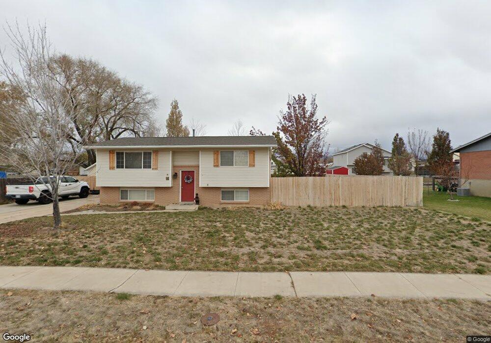 2122 N 2475 W, Clinton, UT 84015 - photo 1