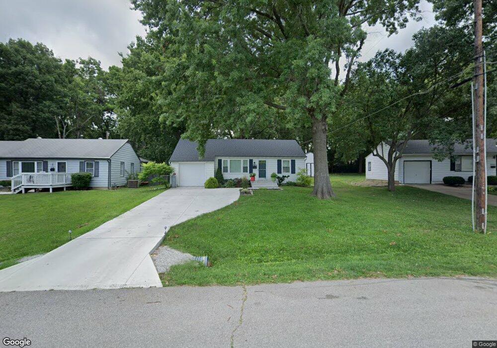 6439 Switzer St, Shawnee, KS 66203 - photo 1