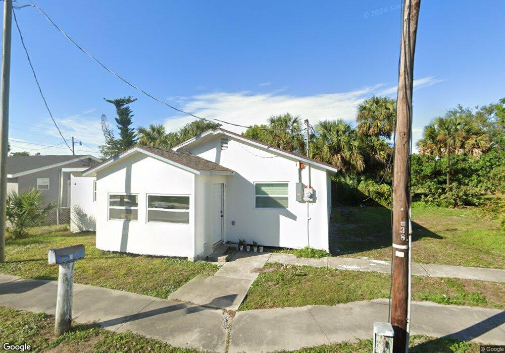 2012 Wright St, Fort Myers, FL 33916 - photo 1