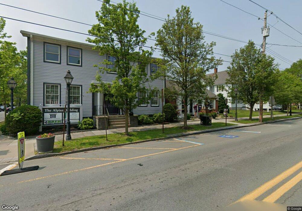 402 Broad St, Milford, PA 18337 - photo 1