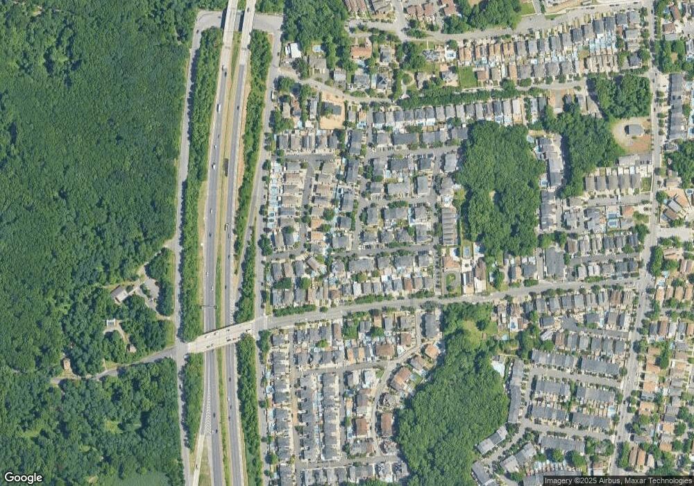 37 Hemlock Ln, Staten Island, NY 10309 - photo 1