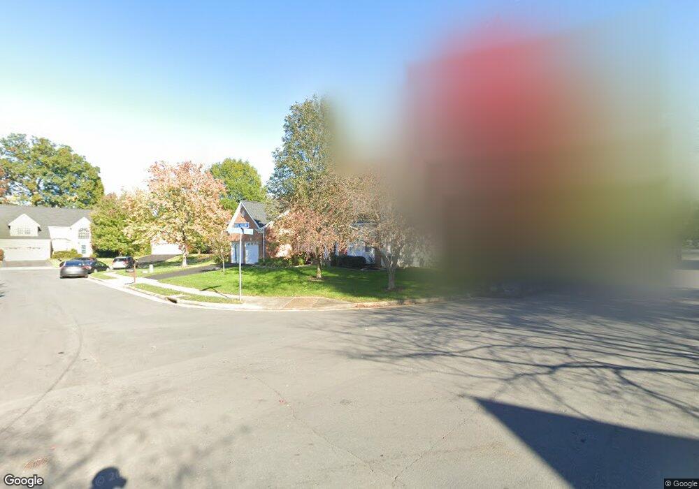 21418 Maple Hollow Ct, Sterling, VA 20164 - photo 1