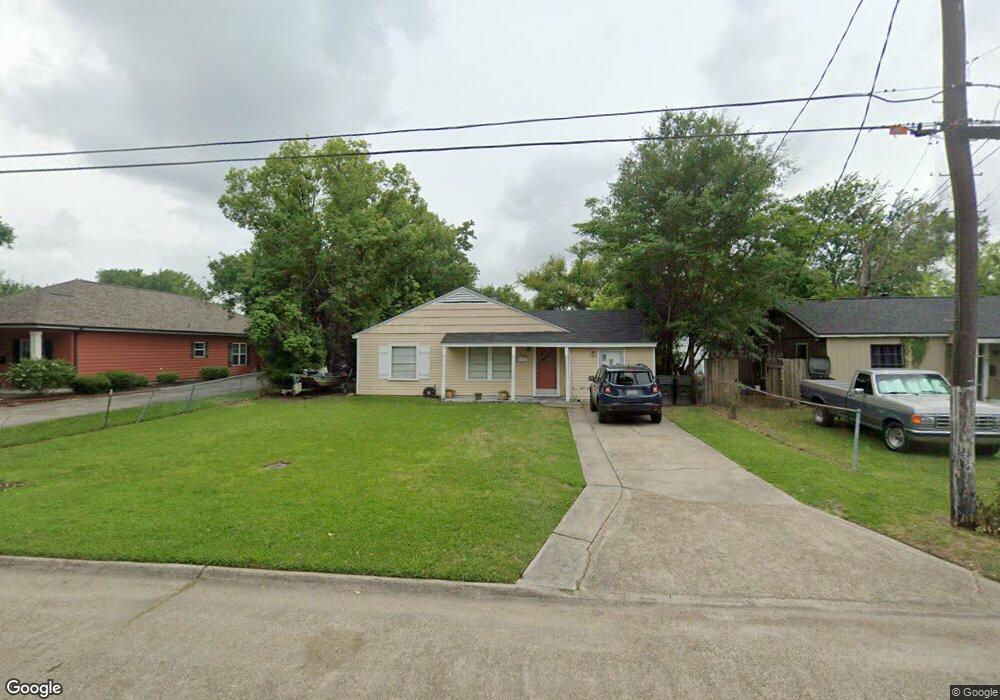 525 Morningside Dr, Lake Charles, LA 70605 - photo 1