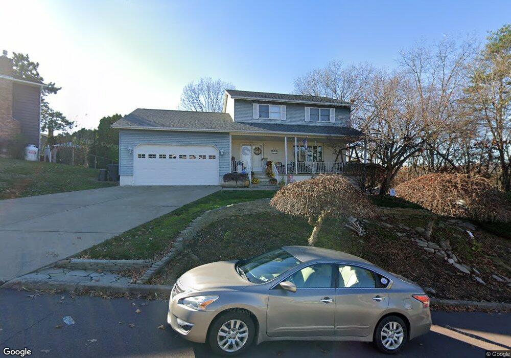 212 Mountain View Dr, Nanticoke, PA 18634 - photo 1