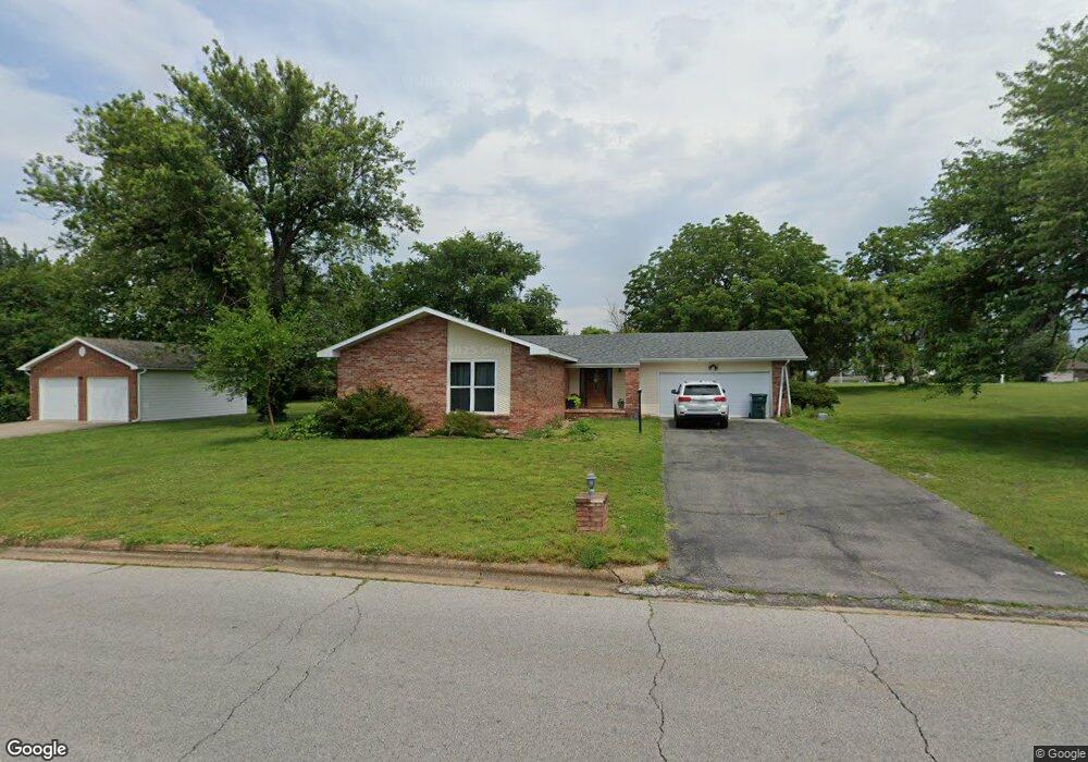 1716 S Oakland Ave, Bolivar, MO 65613 - photo 1