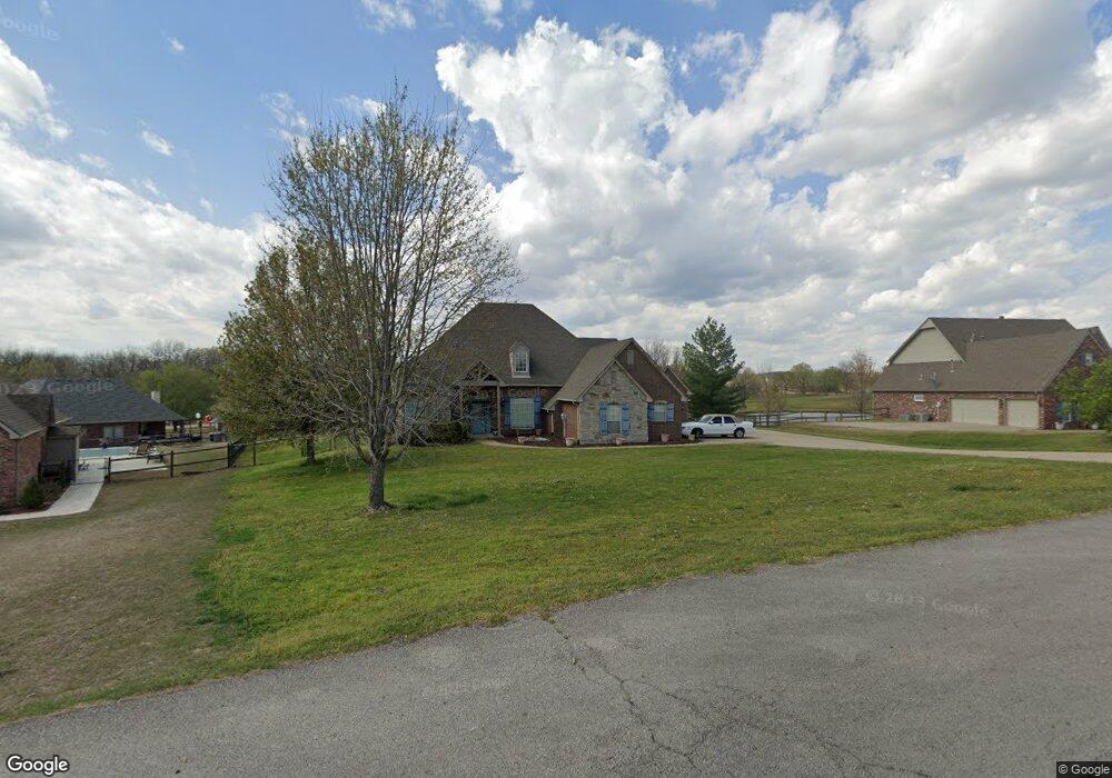 710 S Tall Chief Ave, Skiatook, OK 74070 - photo 1