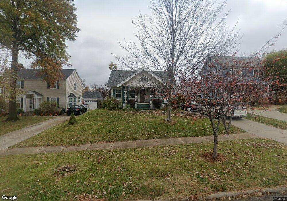 2220 Bever Ave SE, Cedar Rapids, IA 52403 - photo 1