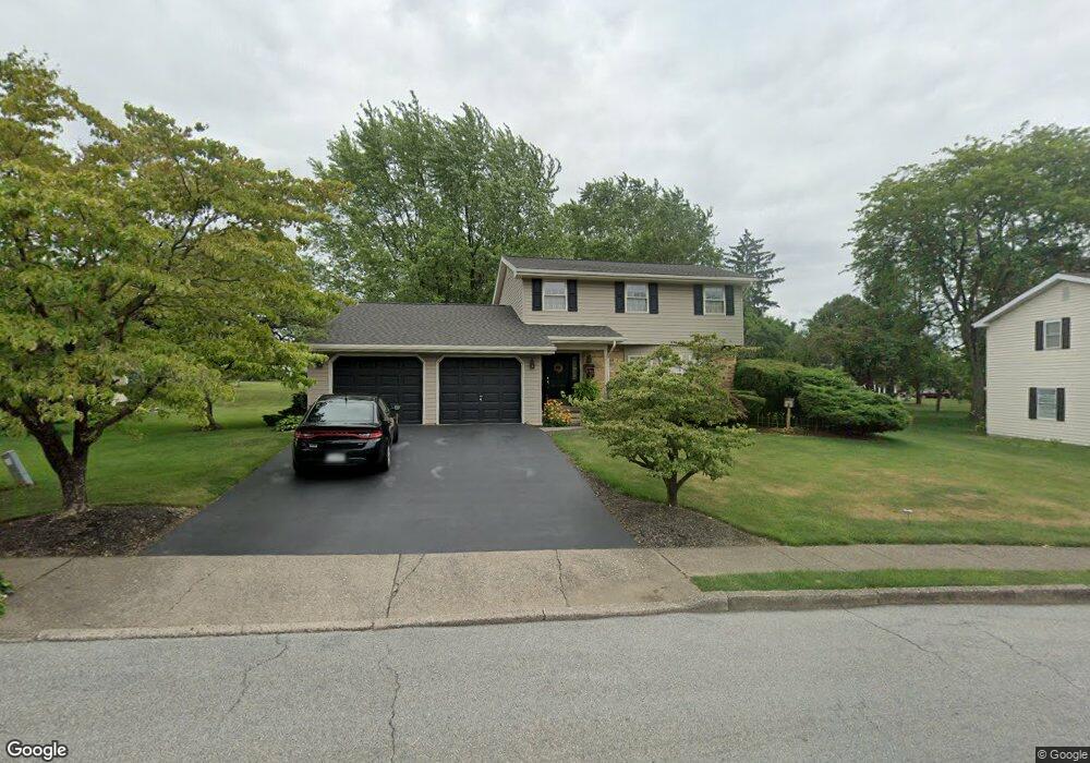 4518 Nile Dr, Whitehall, PA 18052 - photo 1