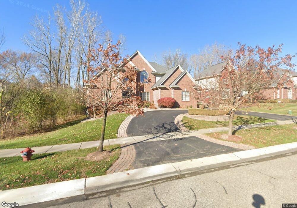 7477 Carlyle Crossing, West Bloomfield, MI 48322 - photo 1