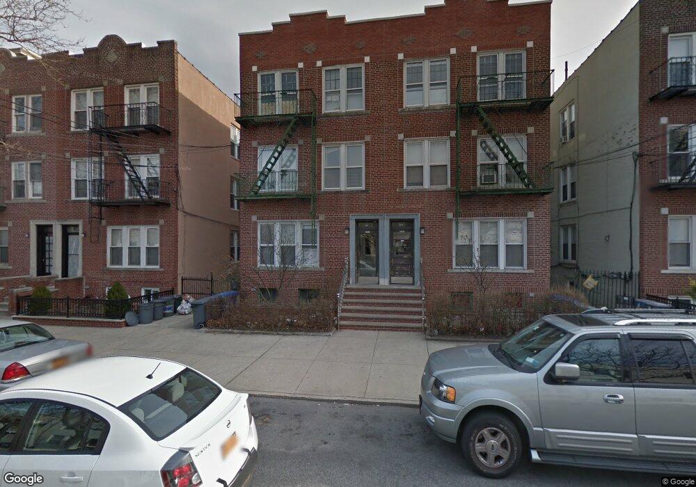 22-59 41 St St unit 1-F, New York City, NY 11105 - photo 1