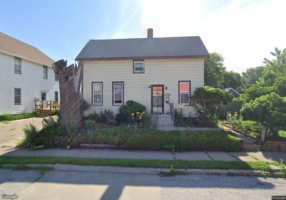 1727 Washington Ln, Davenport, IA 52804 - photo 1