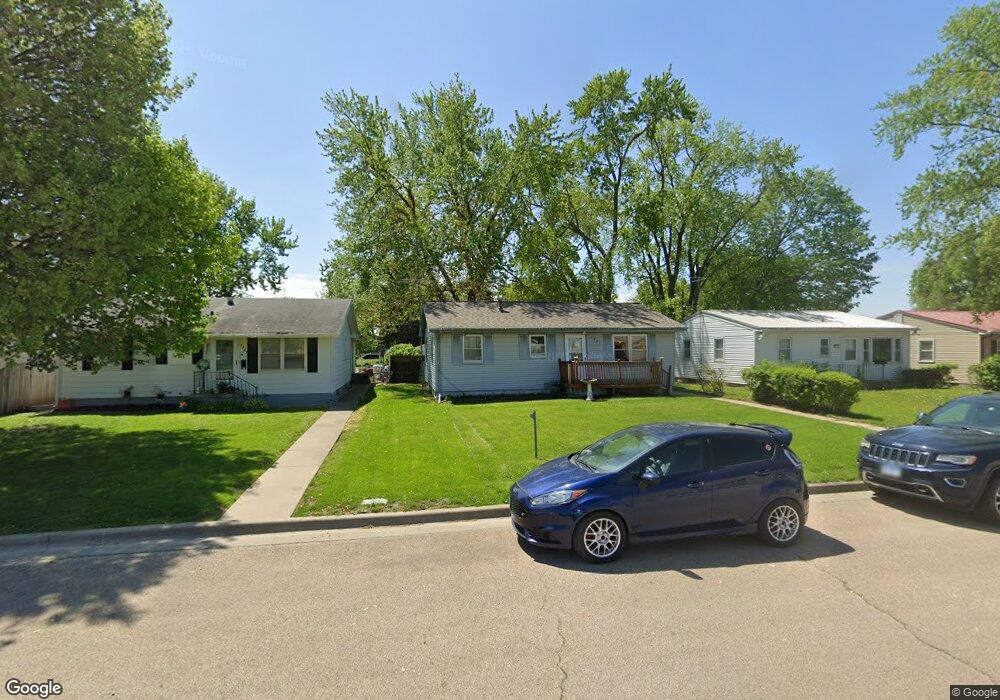 1721 Tremont St, Lincoln, IL 62656 - photo 1