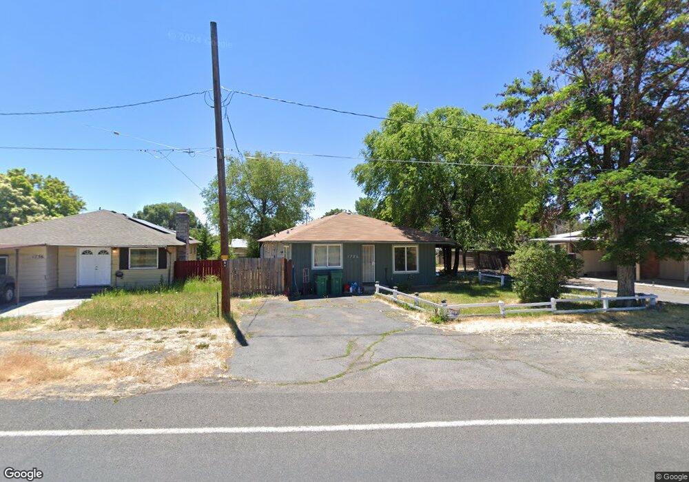 1726 Crest St, Klamath Falls, OR 97603 - photo 1