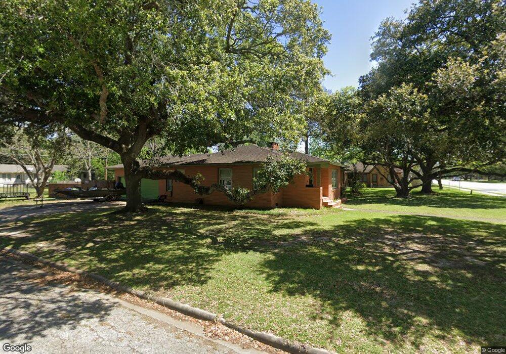 801 7th St, Bay City, TX 77414 - photo 1