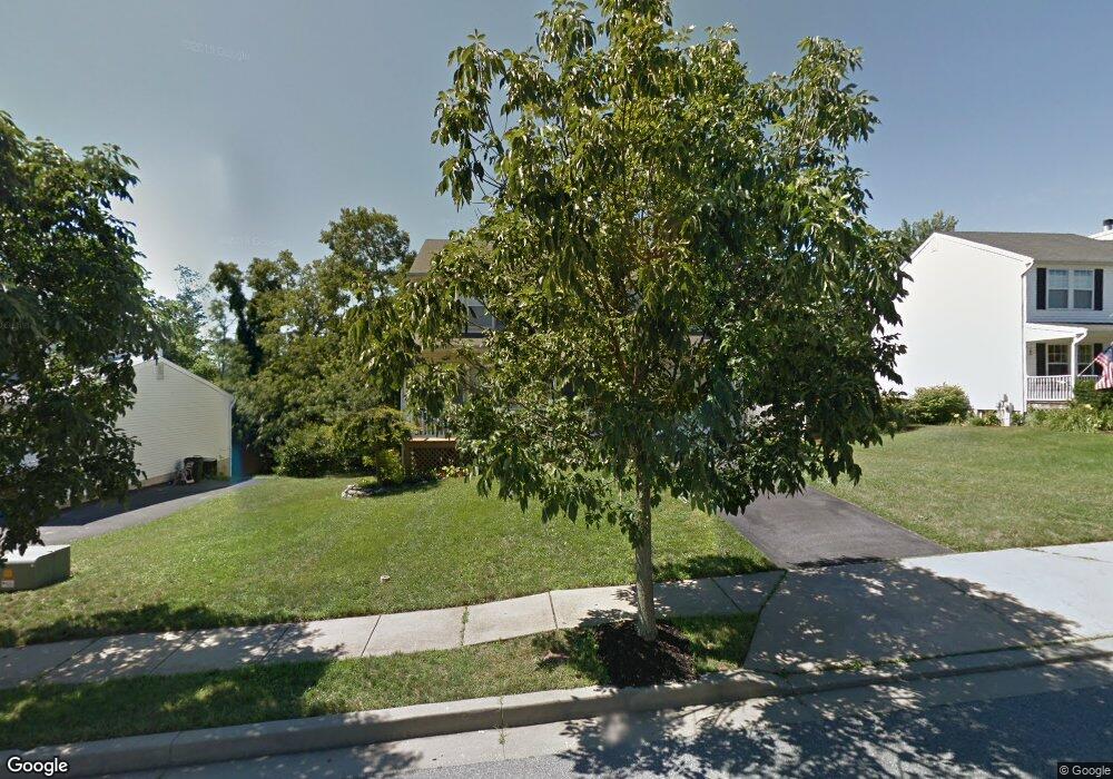 615 Cinnamon Tree Ct, Catonsville, MD 21228 - photo 1