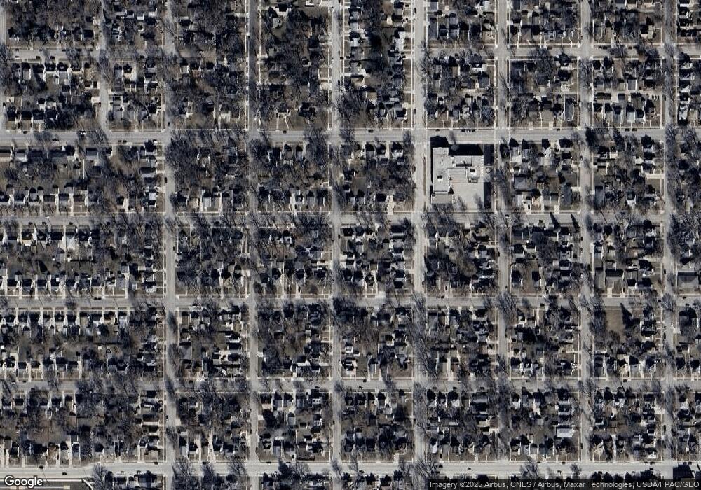 911 7th Ave NW, Austin, MN 55912 - photo 1