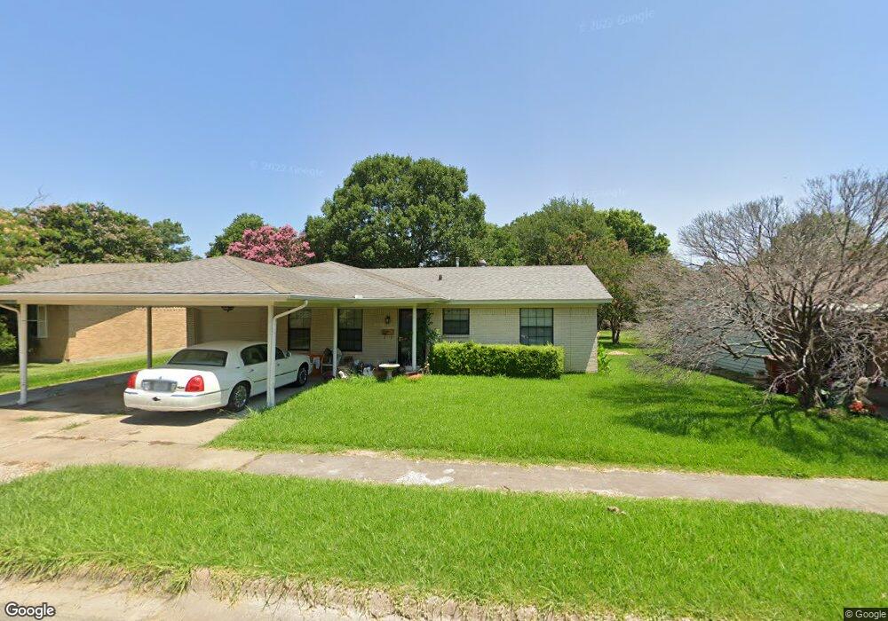 104 Mcmahon St, Bonham, TX 75418 - photo 1
