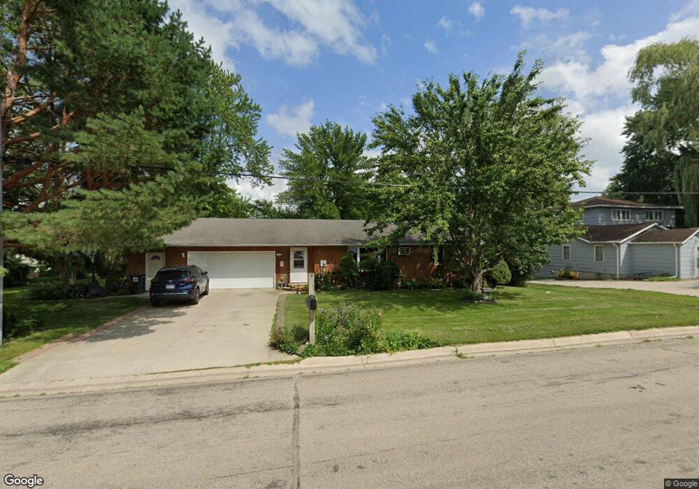 1121 S 4th Ave, Albert Lea, MN 56007 - photo 1
