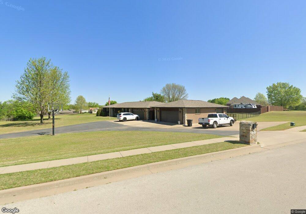 1633 E Thompson Ave, Sapulpa, OK 74066 - photo 1