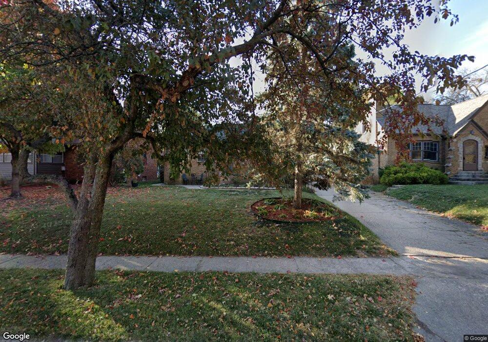 4316 New York Ave, Des Moines, IA 50310 - photo 1