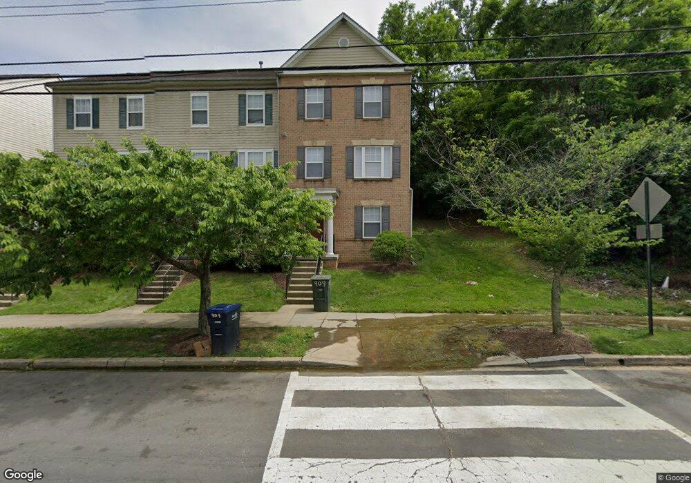 909 Valley Ave SE, Washington, DC 20032 - photo 1