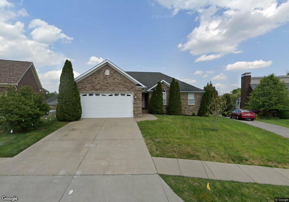 3833 Rainbow Dr, New Albany, IN 47150 - photo 1