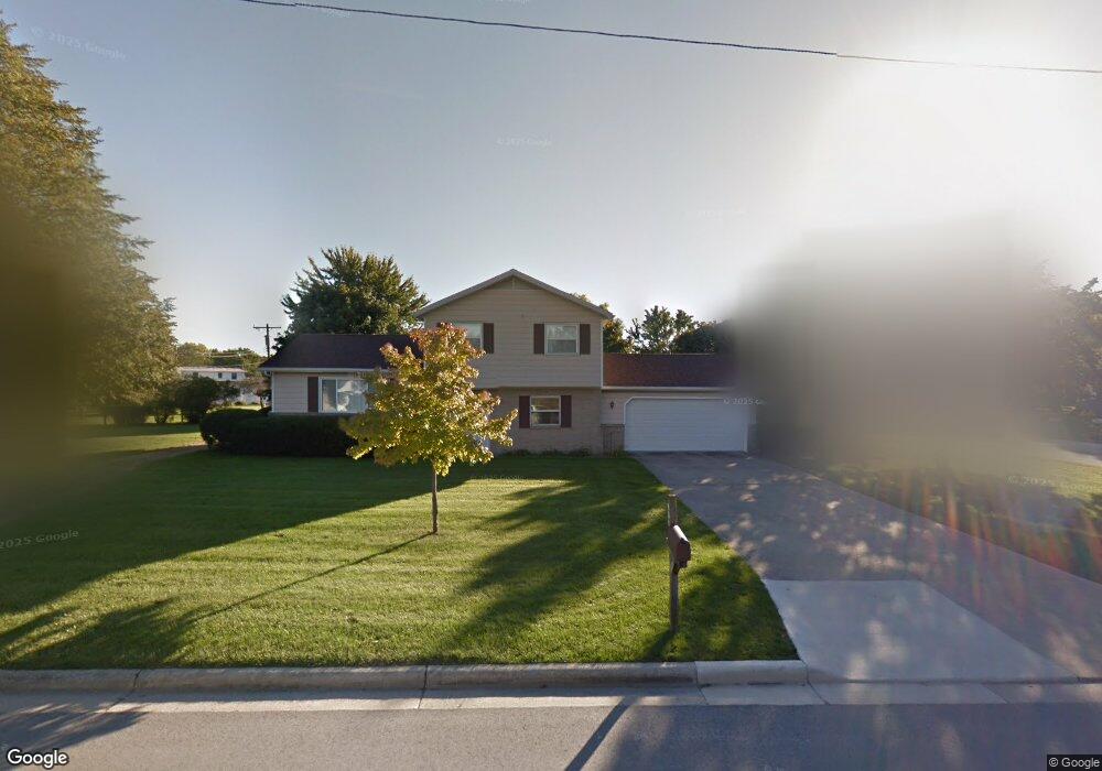 951 W Erie St, Woodville, OH 43469 - photo 1