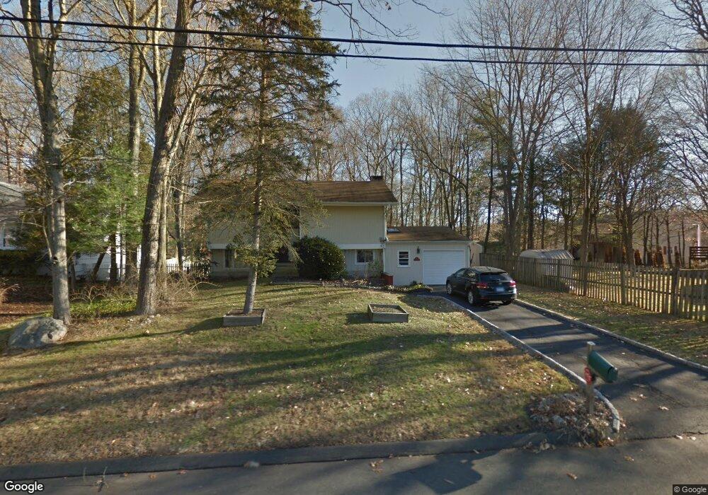 17 Hidden Brook Dr, Stamford, CT 06907 - photo 1