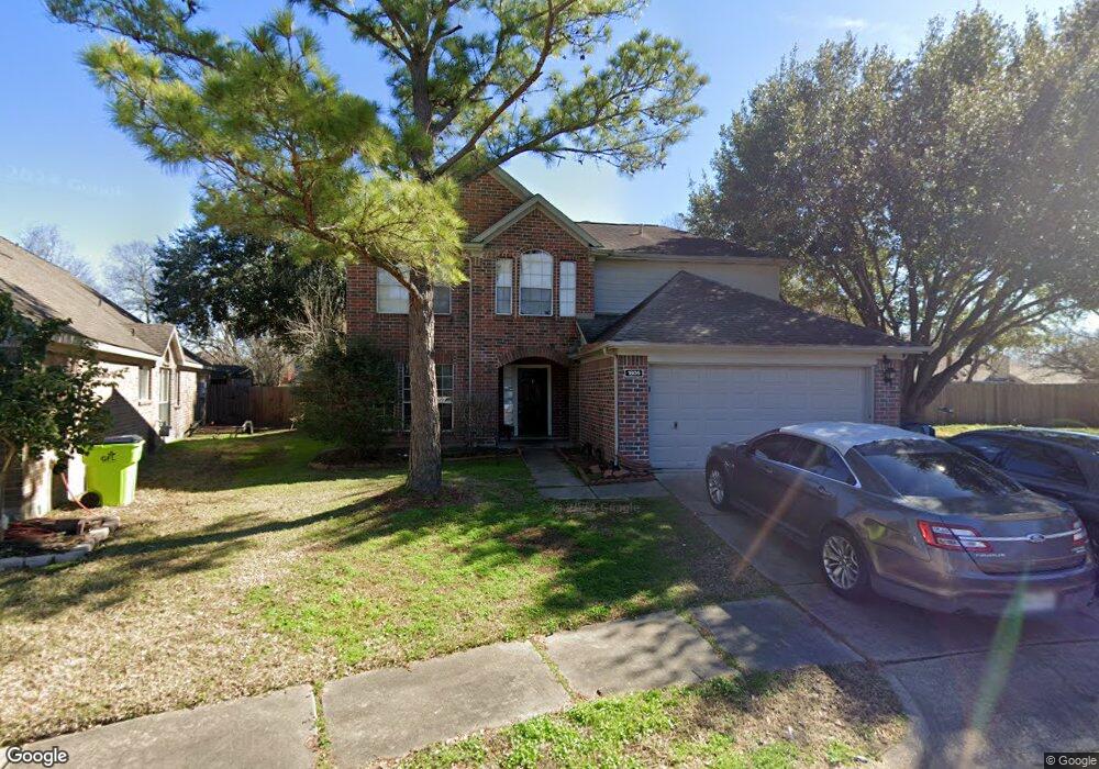 1805 Manor Cir, Rosenberg, TX 77471 - photo 1