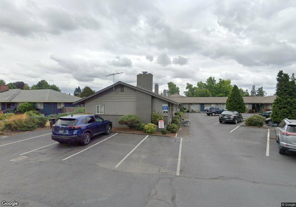 1577 N Maple St, Canby, OR 97013 - photo 1