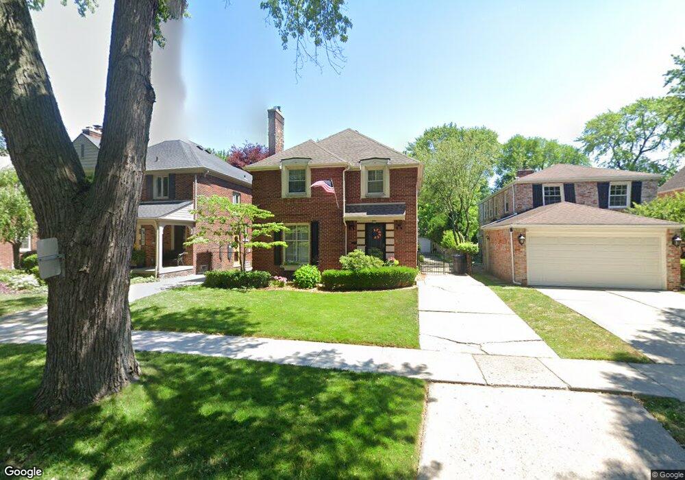 346 Mcmillan Rd, Grosse Pointe Farms, MI 48236 - photo 1