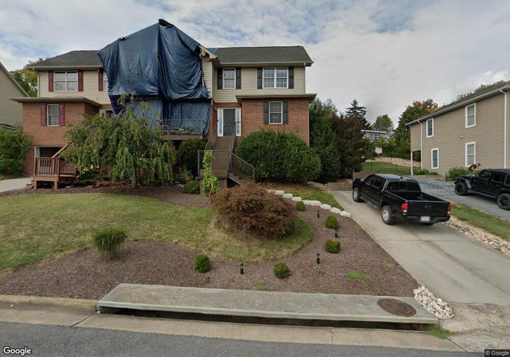 1821 Willow Hill Dr, Harrisonburg, VA 22801 - photo 1