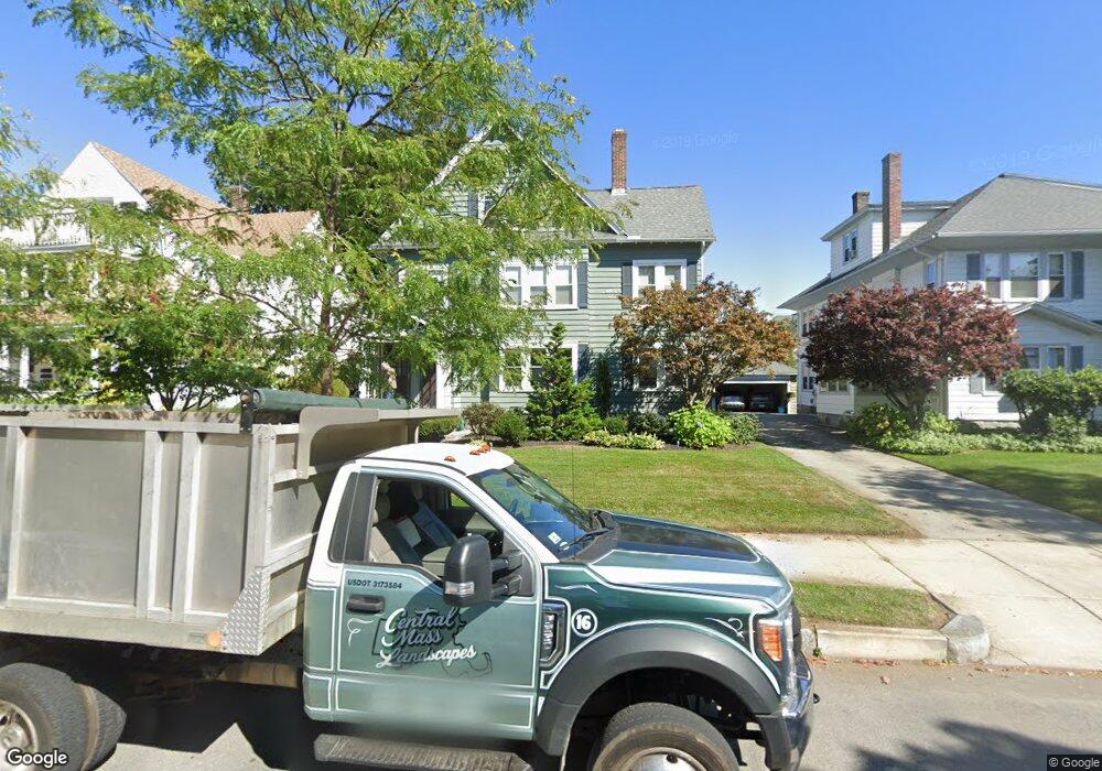 28 Somerset St, Worcester, MA 01609 - photo 1