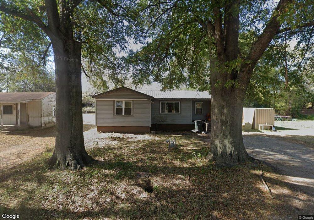 1006 S Oklahoma Ave, Okmulgee, OK 74447 - photo 1