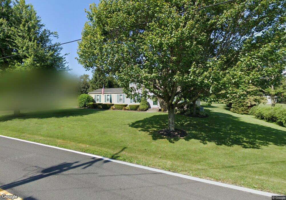 1910 Riverbend Rd, Allentown, PA 18103 - photo 1