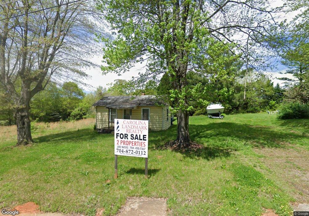 733 Bryant St, Statesville, NC 28677 - photo 1