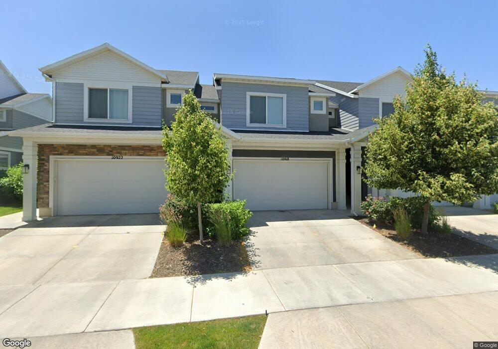 10918 S Harvest Pointe Dr unit 1054, South Jordan, UT 84095 - photo 1