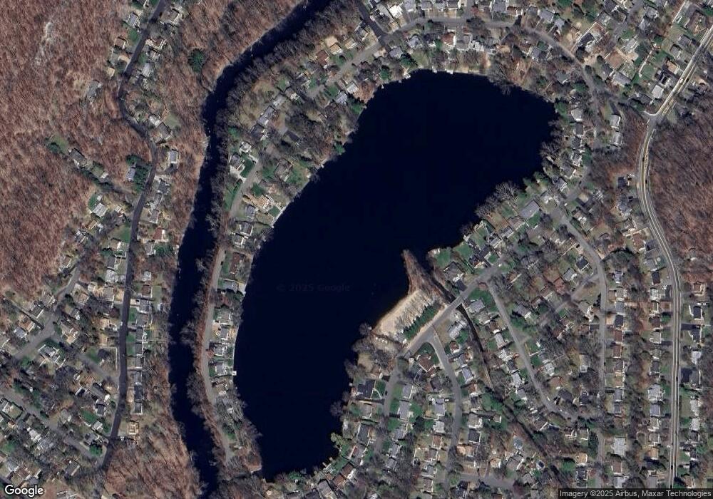 61 Lakeshore Dr, Oakland, NJ 07436 - photo 1