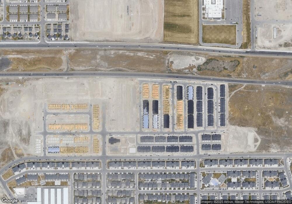 2038 N 4010 W unit 295, Lehi, UT 84043 - photo 1