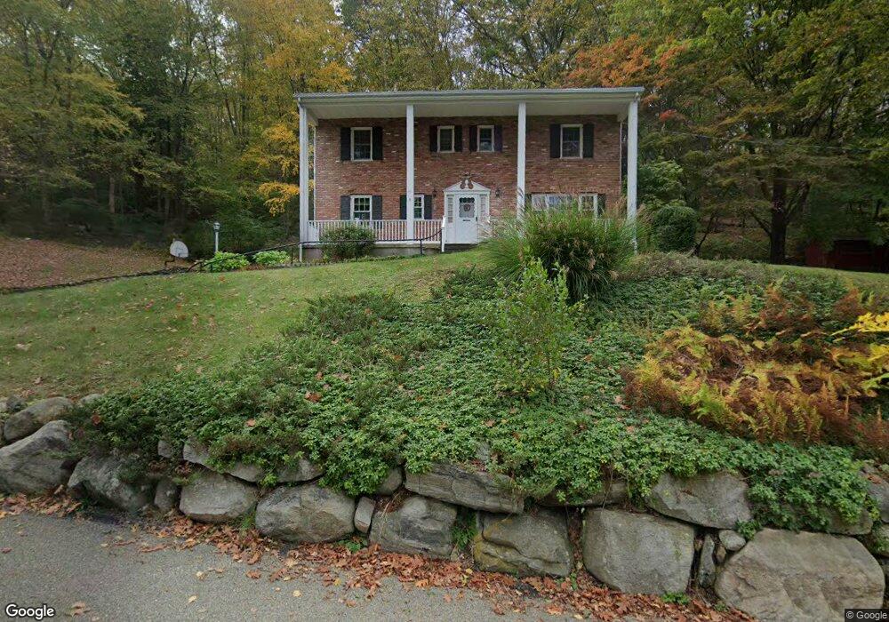 46 Nursery Rd, Tuxedo Park, NY 10987 - photo 1
