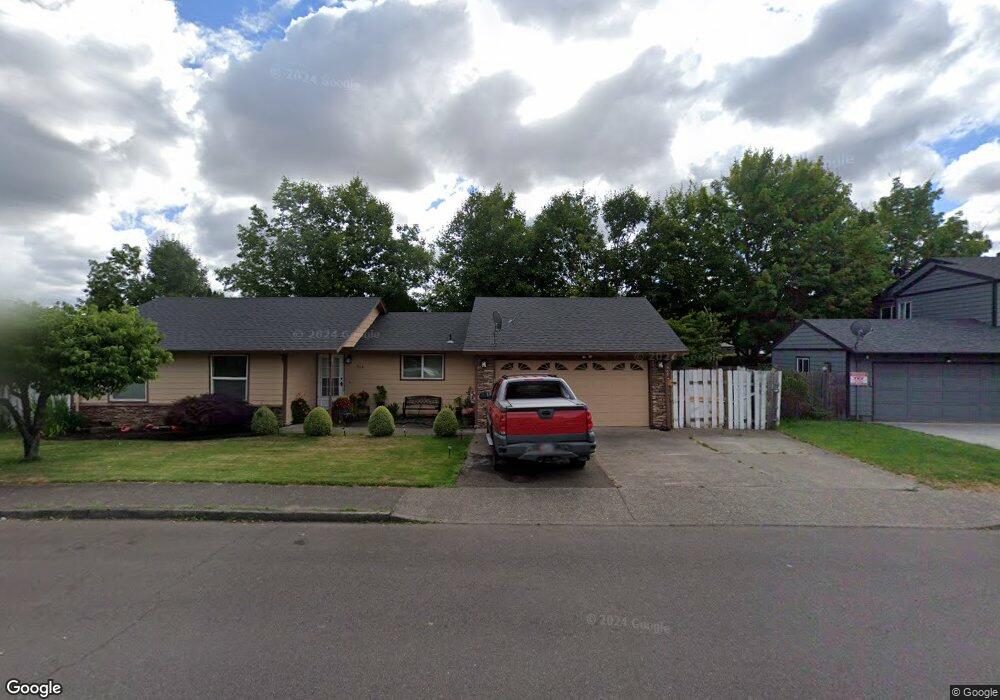 560 S Maple St, Canby, OR 97013 - photo 1
