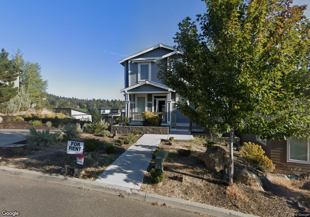 2576 N West Awbrey Point Cir, Bend, OR 97701 - photo 1