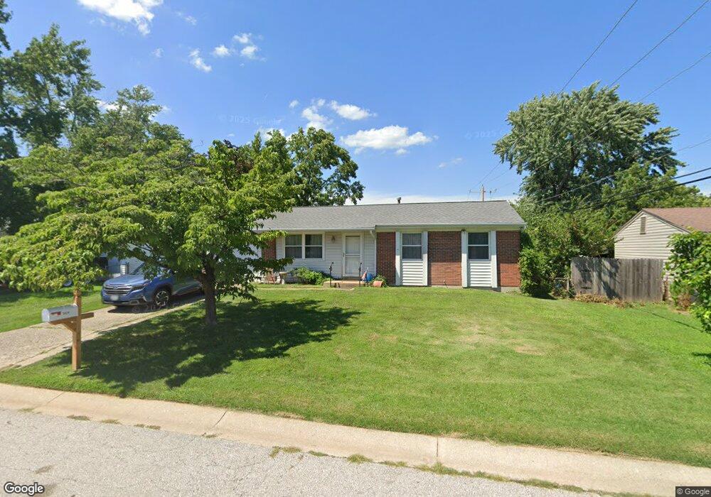 3424 Highgate Ln, Saint Charles, MO 63301 - photo 1