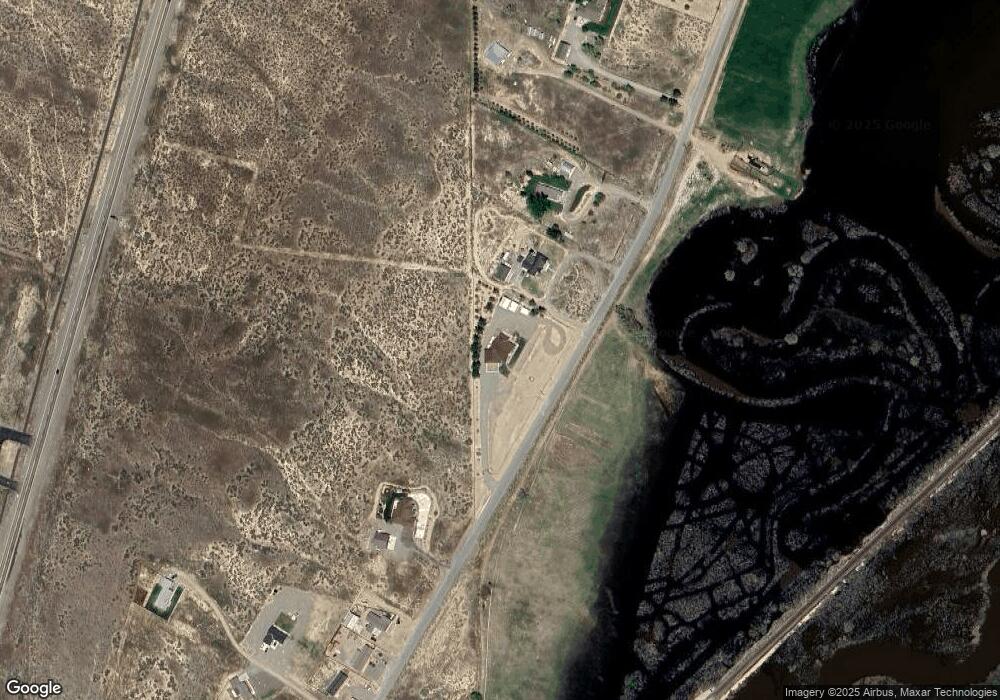 1010 E National Ave, Winnemucca, NV 89445 - photo 1