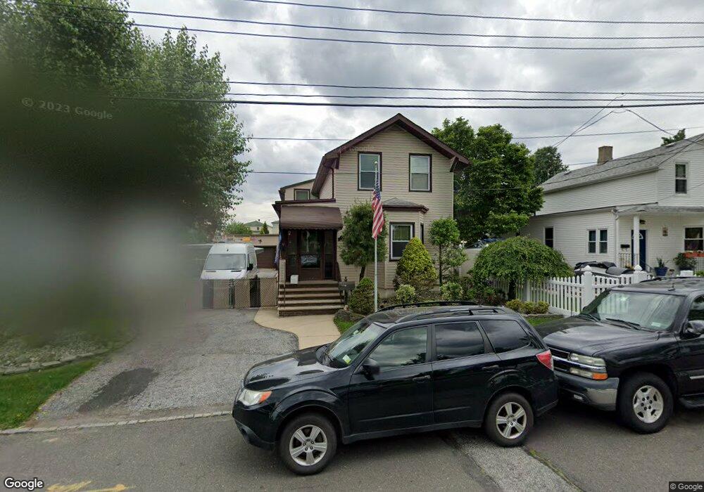 242 Melvin Ave, Staten Island, NY 10314 - photo 1