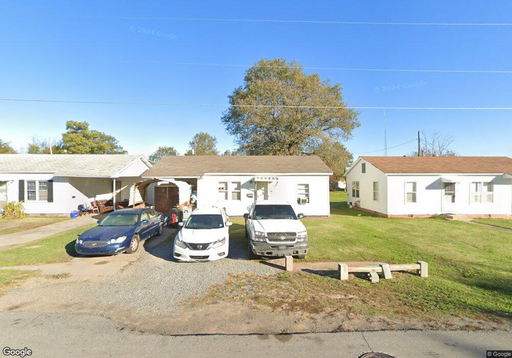 206 W 20th St, Stuttgart, AR 72160 - photo 1