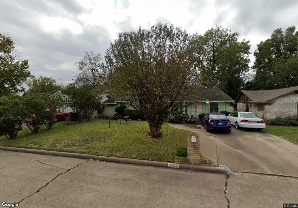 4415 Bayou Vista Dr, Houston, TX 77091 - photo 1